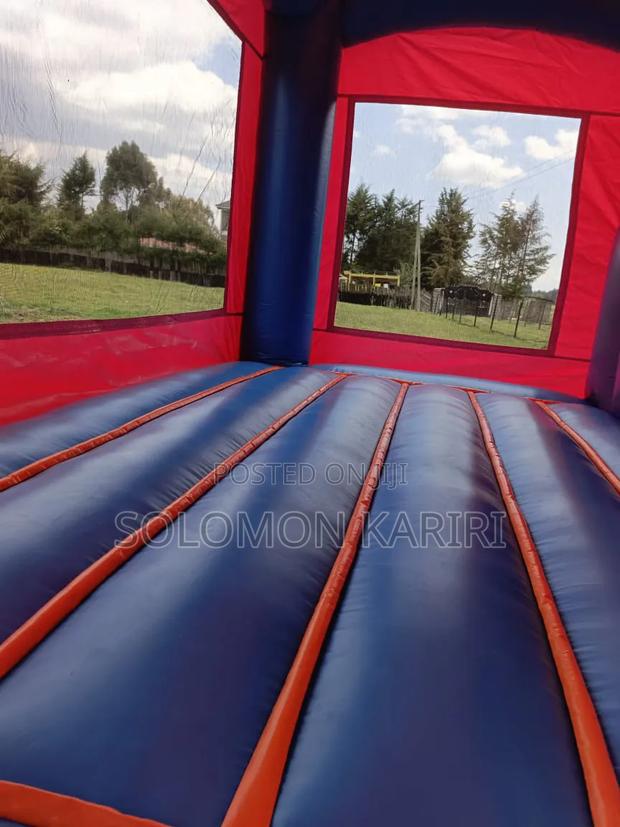 Bouncy Castle - thumbnail 4