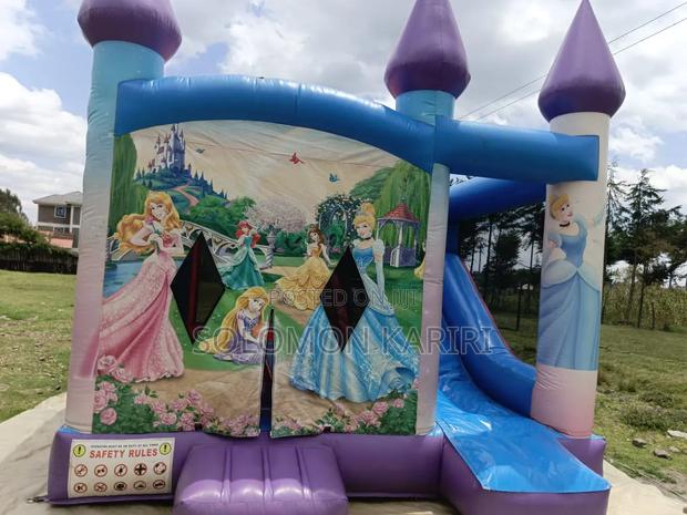 Bouncy Castle - thumbnail 7