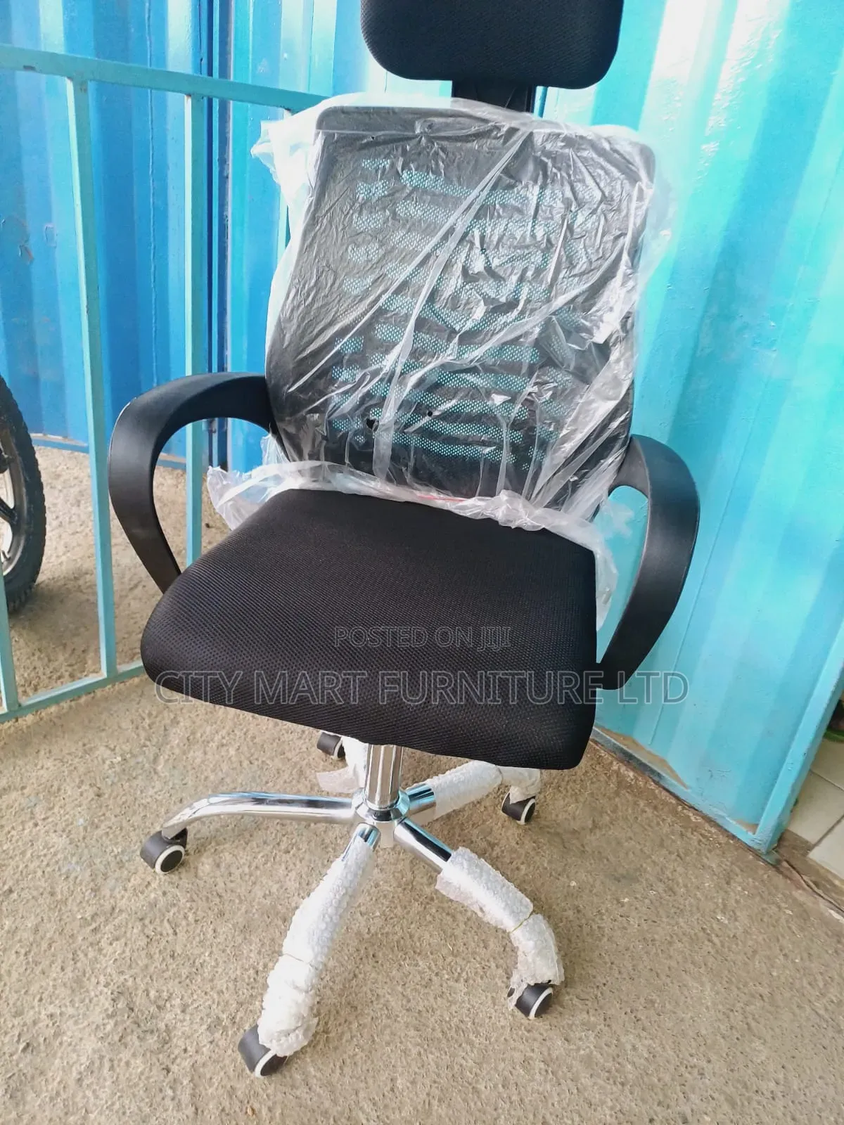 Minimalist Modern Headrest Office Chairs Offers! 