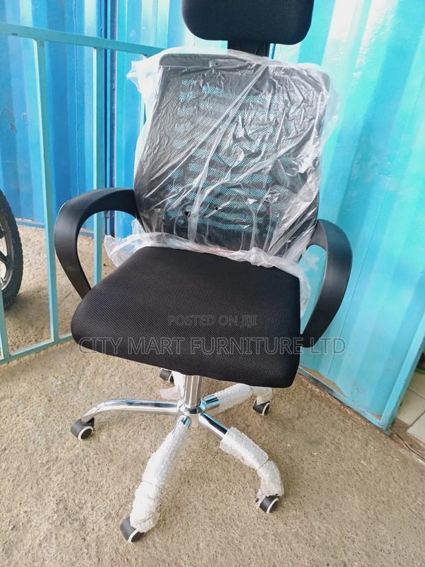 Minimalist Modern Headrest Office Chairs Offers! 