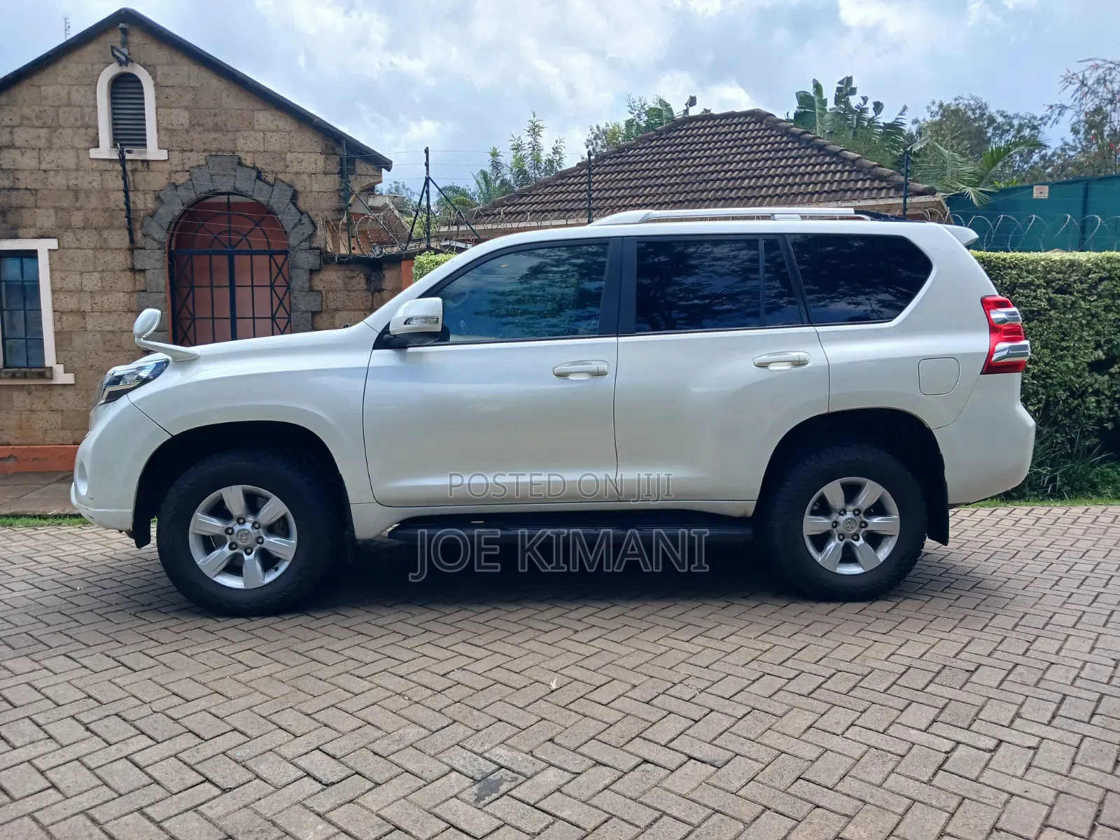 Toyota Land Cruiser Prado 2017 White