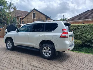 Toyota Land Cruiser Prado 2017 White