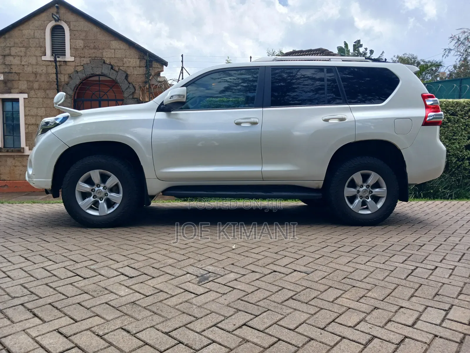 Toyota Land Cruiser Prado 2017 White