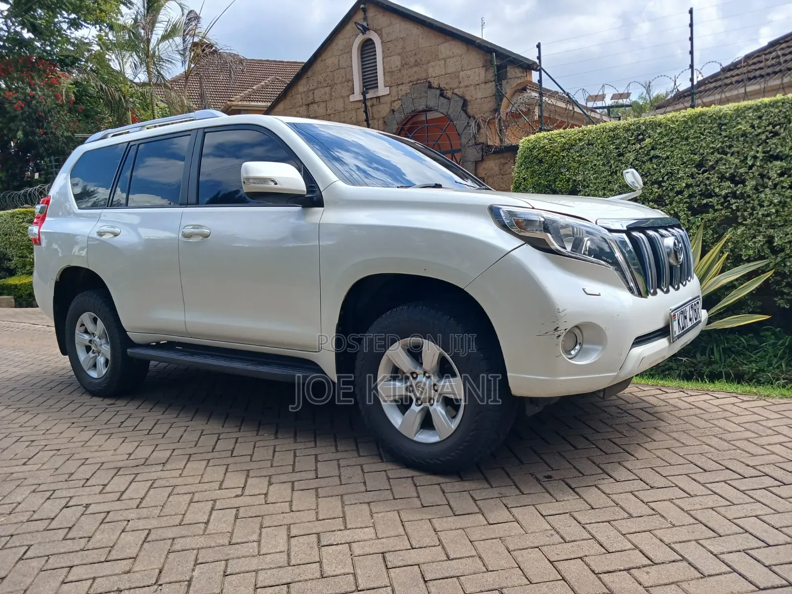 Toyota Land Cruiser Prado 2017 White