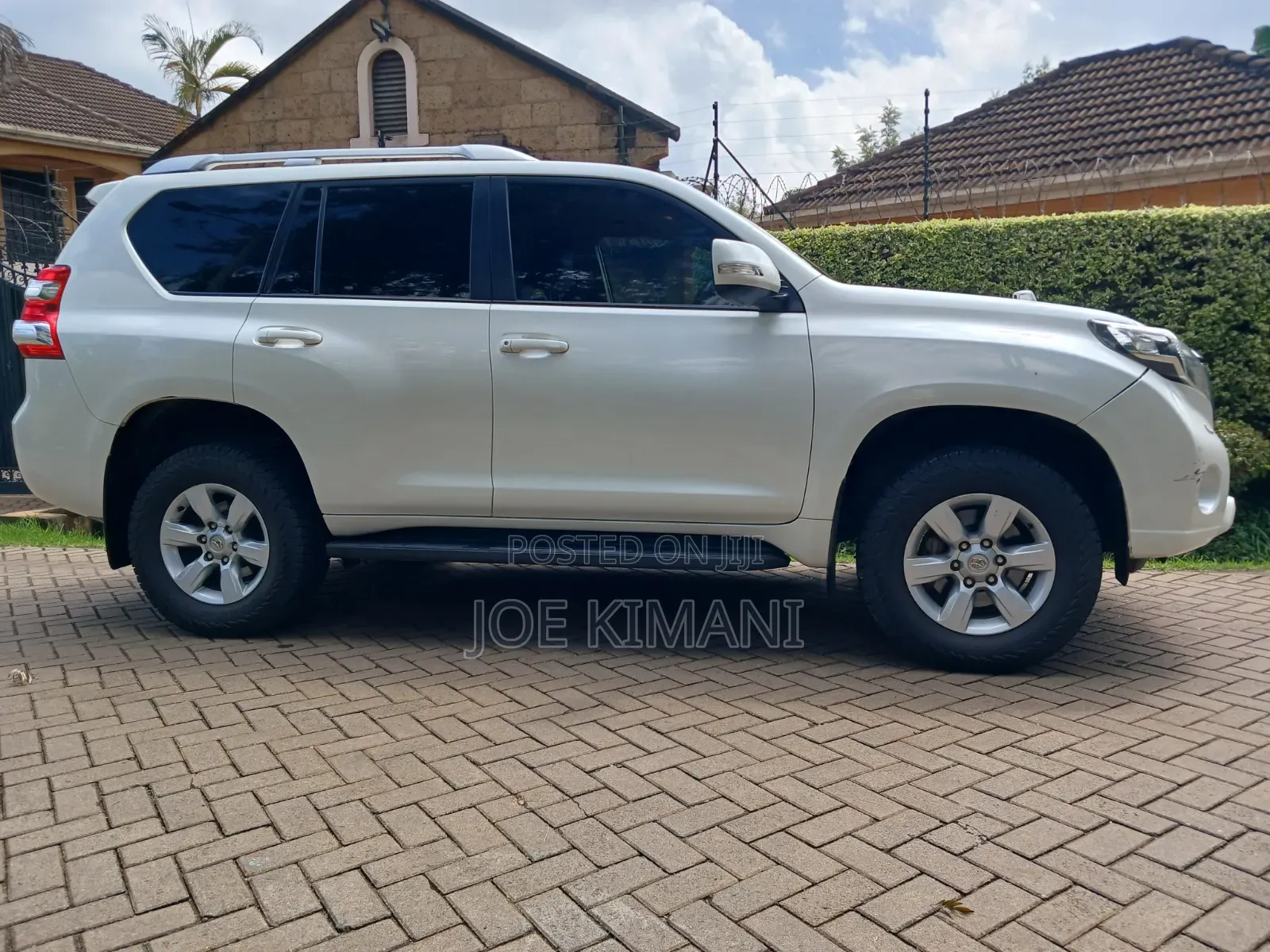 Toyota Land Cruiser Prado 2017 White