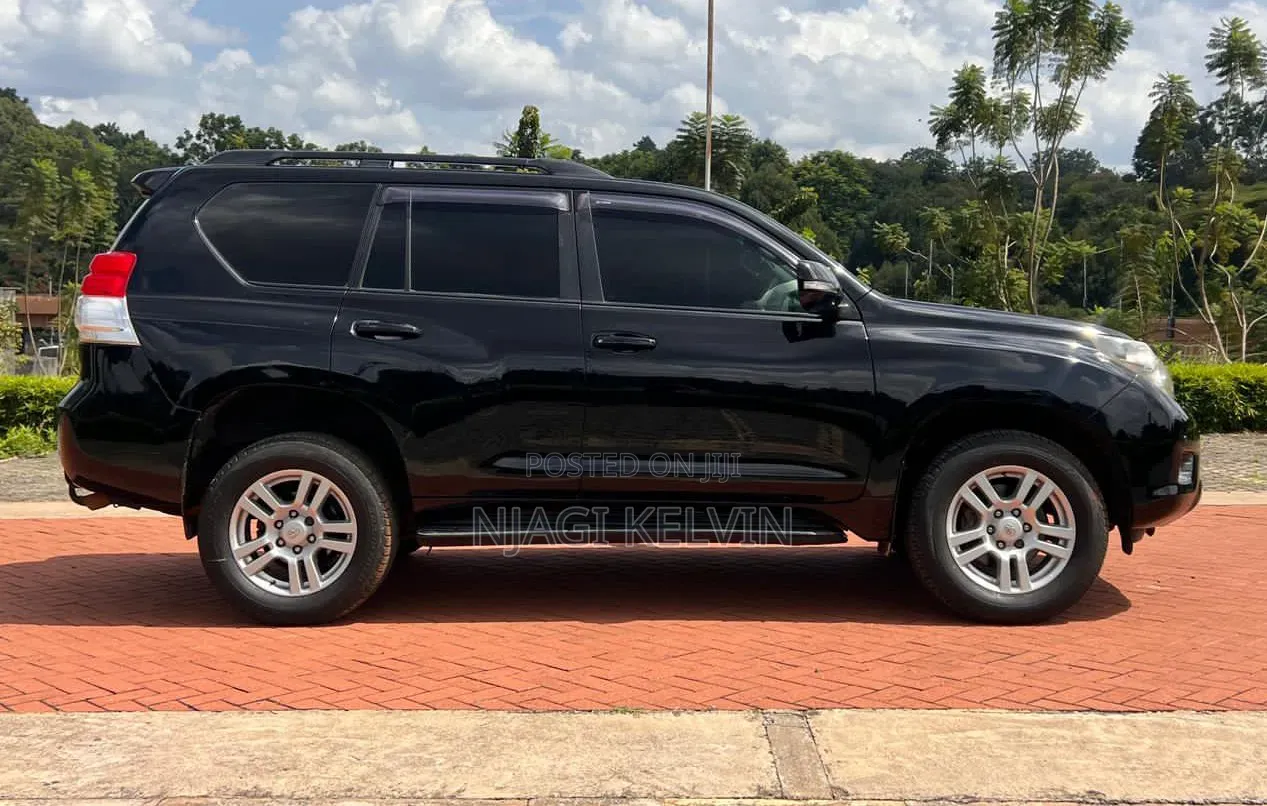 Toyota Land Cruiser Prado 3.0 TD 2011 Black