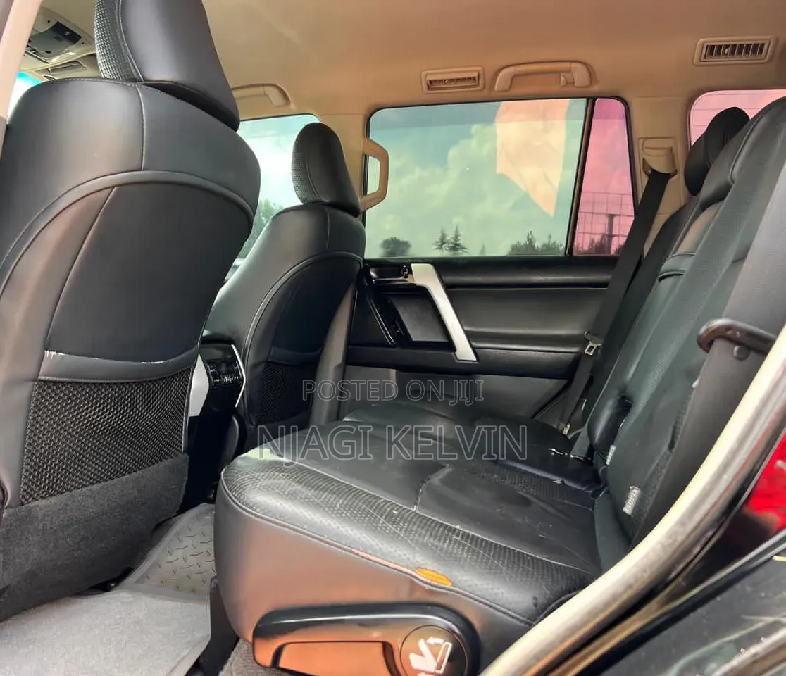 Toyota Land Cruiser Prado 3.0 TD 2011 Black
