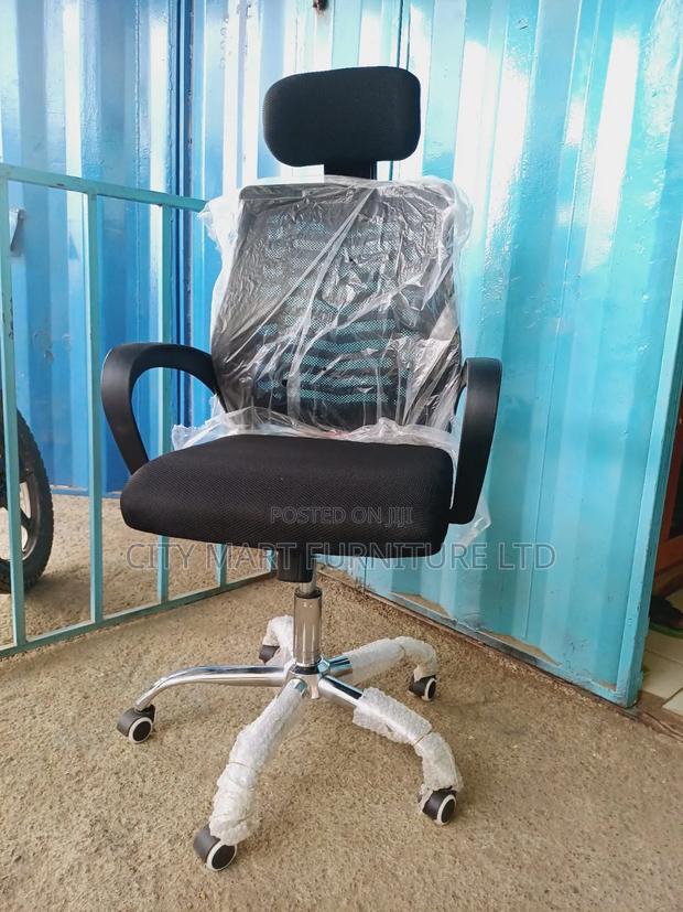 Comfort Focused Modern Headrest Office Chairs Offers! - main view