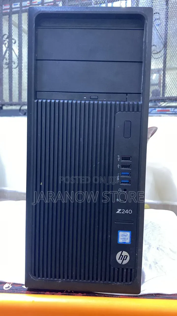 Desktop Computer HP Z240 16GB Intel Core i7 HDD 512GB