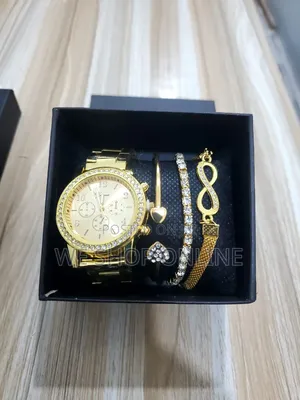 4 in 1 Infinity Watch Set Elegant Ladies Set