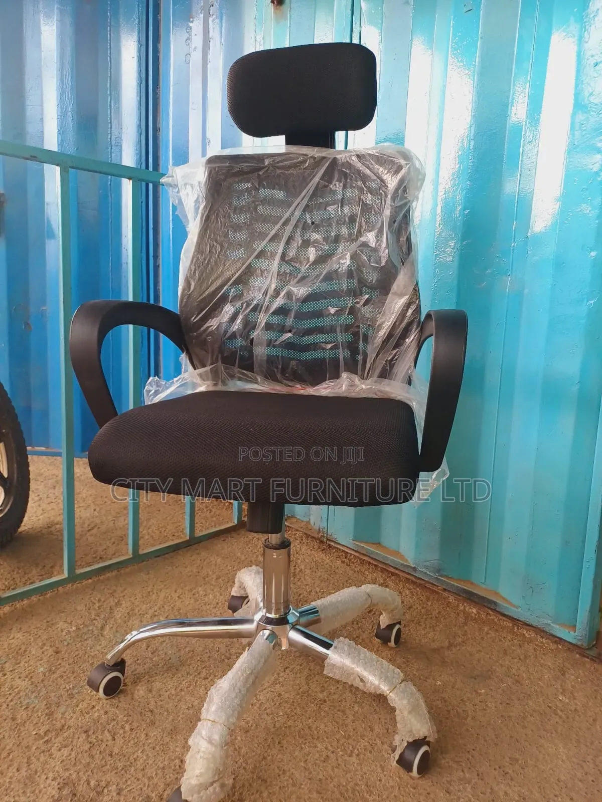 Rotatable Modern Headrest Office Chairs Offers! 