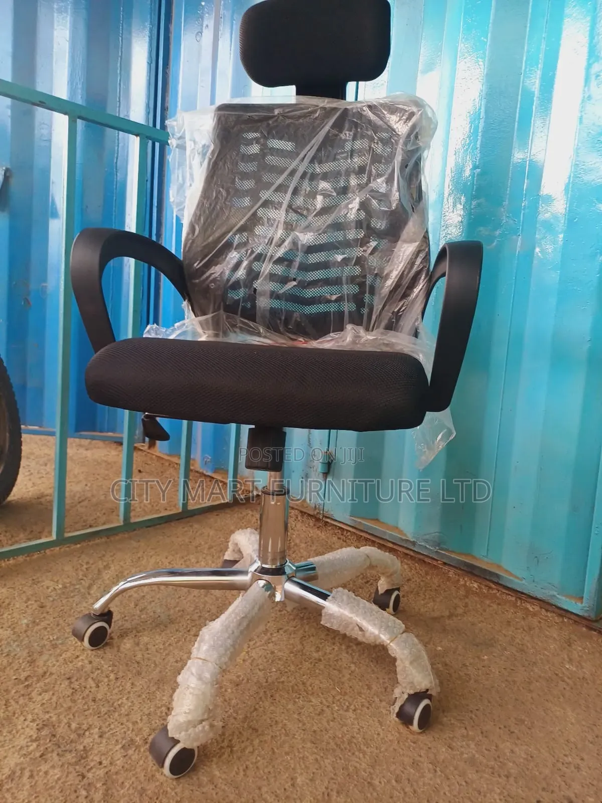 Shock Absorbing Modern Headrest Office Chairs Offers! 