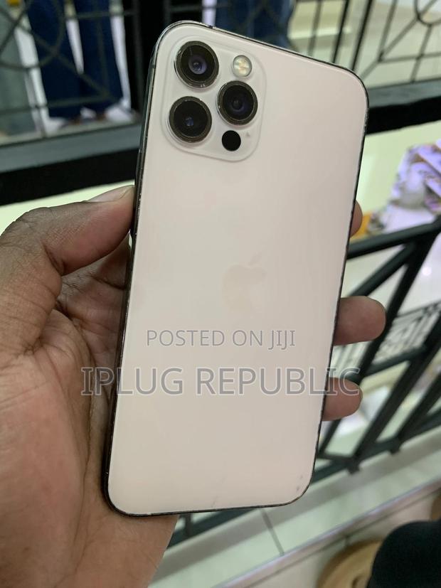 Apple iPhone 12 Pro 128 GB Gold - thumbnail 2