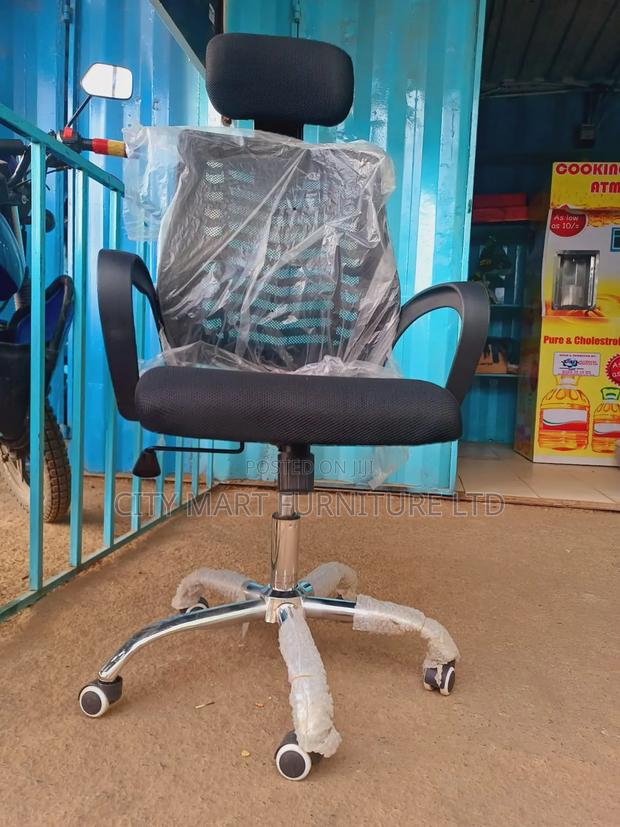 Boardroom Ready Modern Headrest Office Chairs Offers!