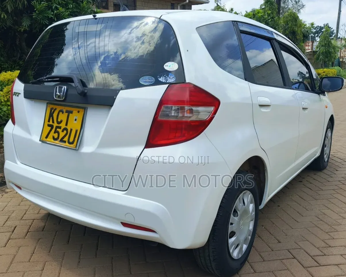 Honda Fit 2011 White