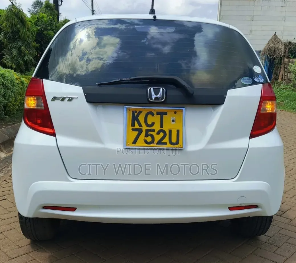 Honda Fit 2011 White