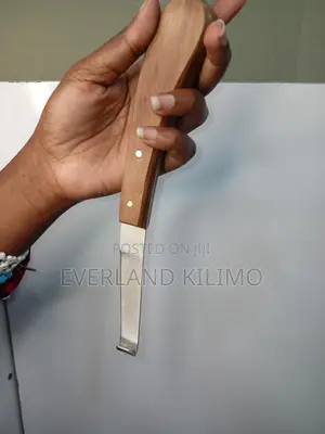 Hoof Knife Trimmer With a Handle