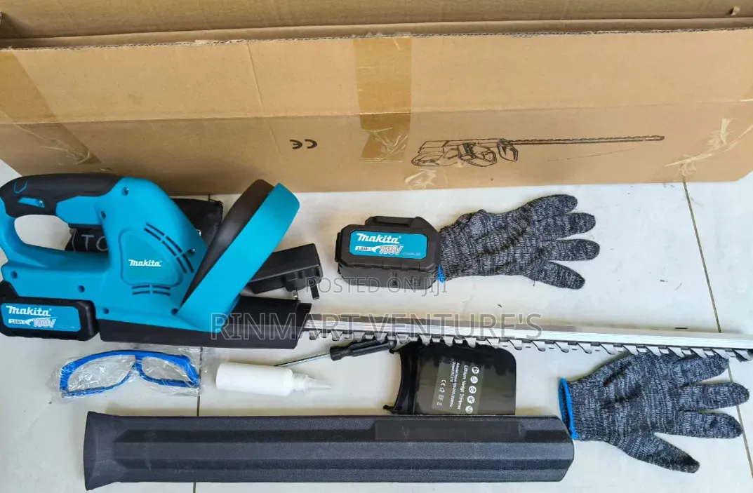Makita Cordless Hedge Trimmer Machine