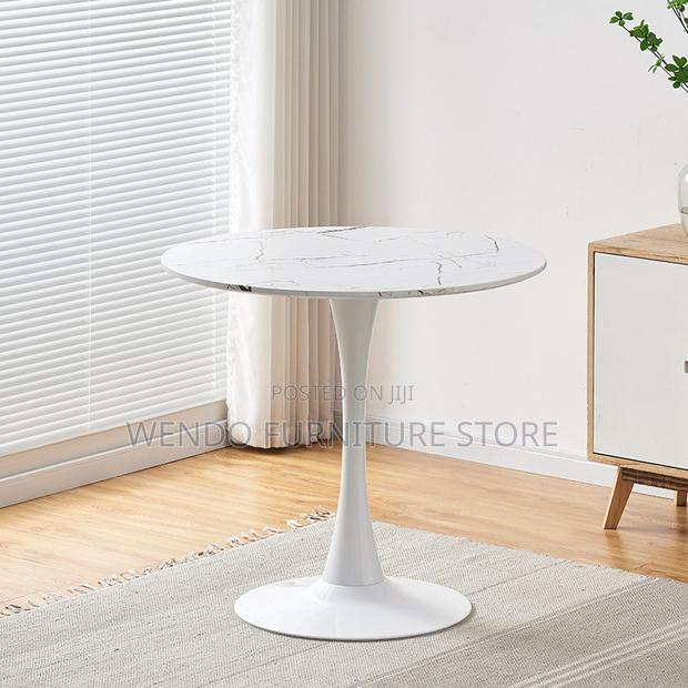 Dining Table : Villa White Round Tulip Dining Table - thumbnail 6