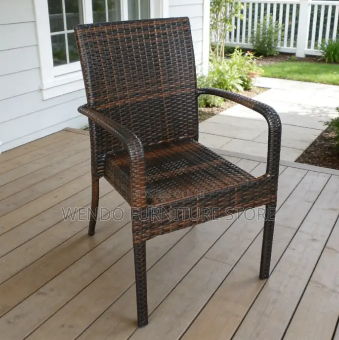 Outdoor Set : 4-Seater Modern Brown Rattan Patio Furniture Set.
