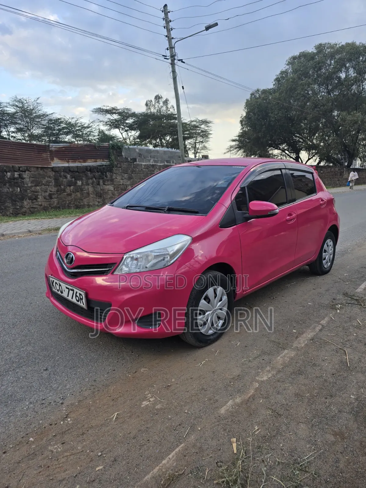 Toyota Vitz 2010 Pink