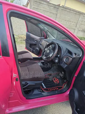 Toyota Vitz 2010 Pink