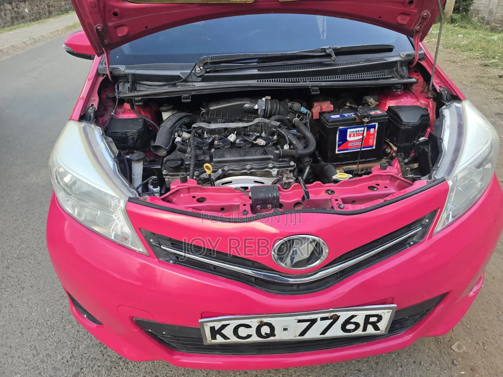 Toyota Vitz 2010 Pink