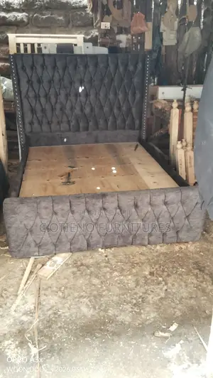 Grey Chester Bed