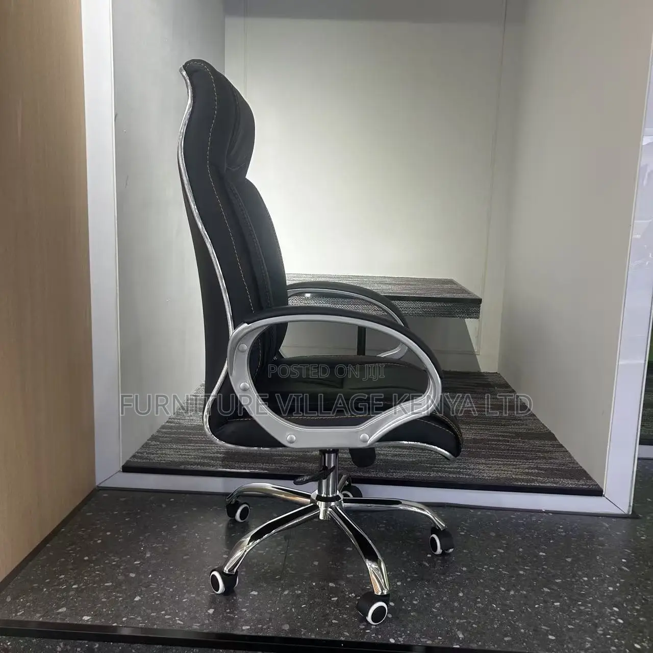 Height Adjustable Leather Cushioned Computer Chair