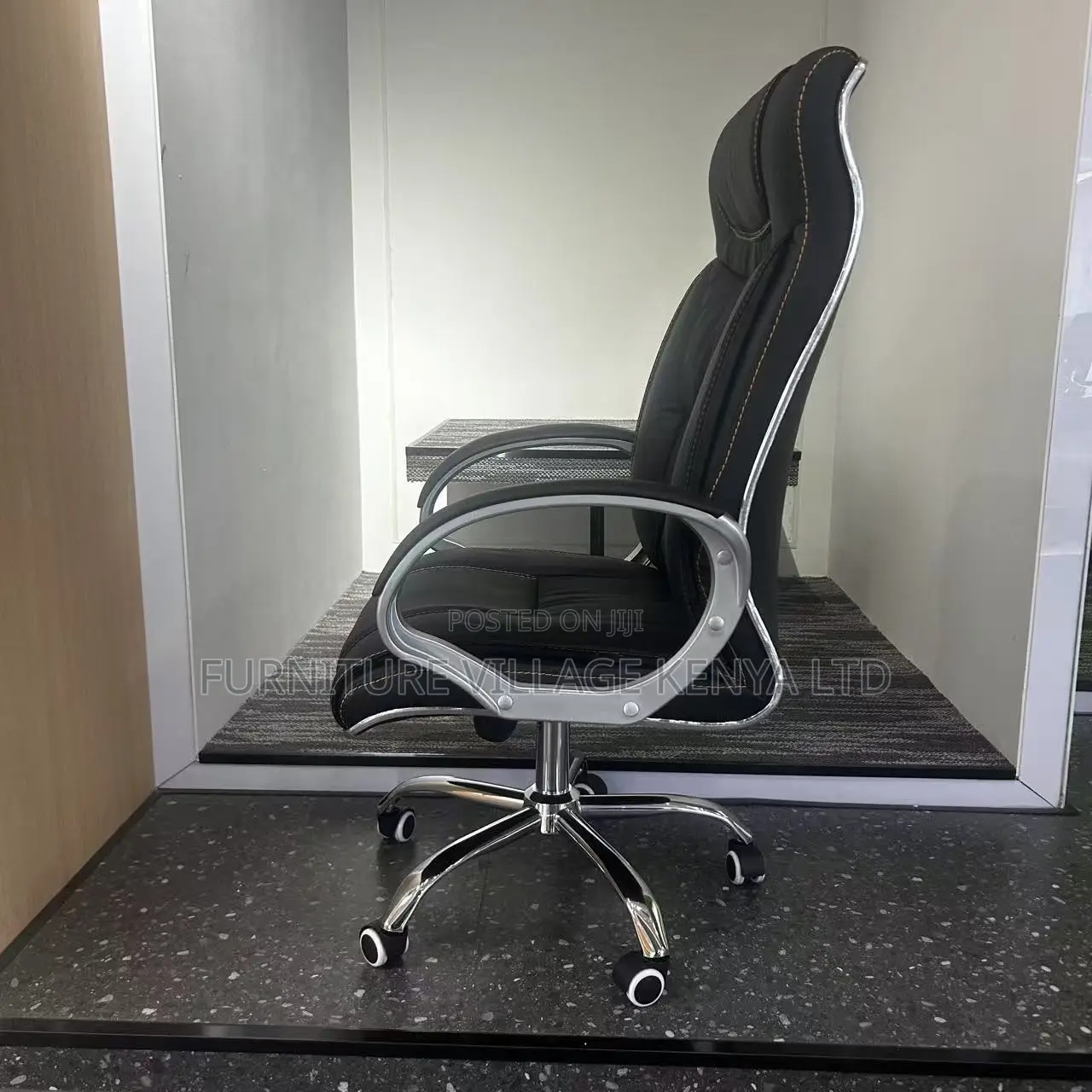 Height Adjustable Leather Cushioned Computer Chair