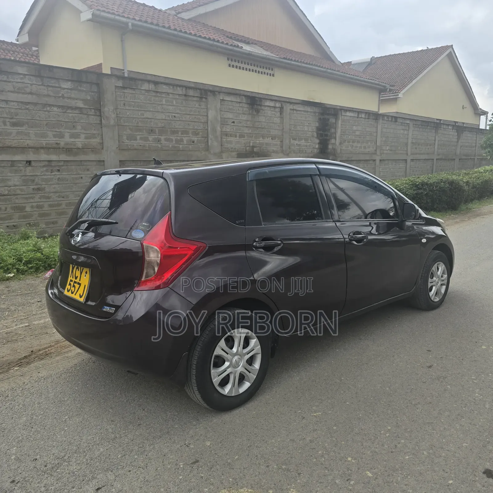 Nissan Note 2009 Purple