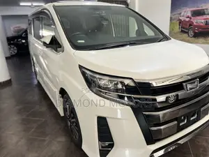 Toyota Noah 1.8 FWD Hybrid (7 seater) 2018 Pearl