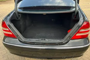 Mercedes-Benz C180 2007 Black