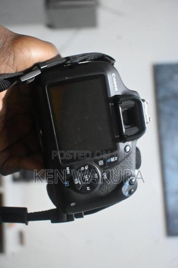 Camera - Cannon Eos 1200d - thumbnail 2
