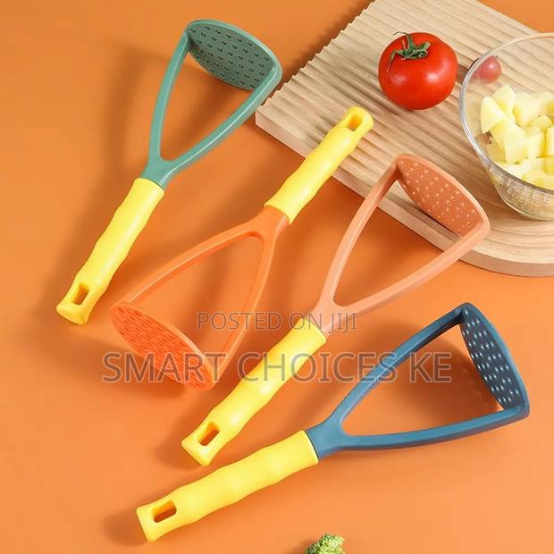 Potato Masher, Ohola Plastic Mashed Potatoes Masher - thumbnail 3