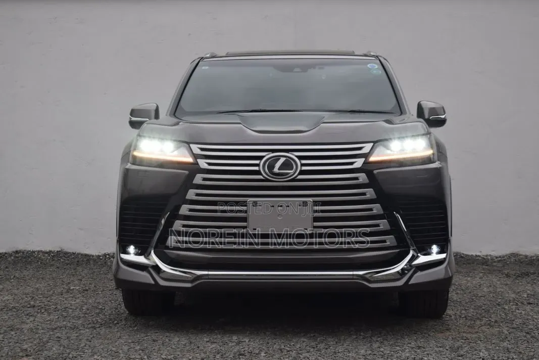 Lexus LX 500d 2022 Gray