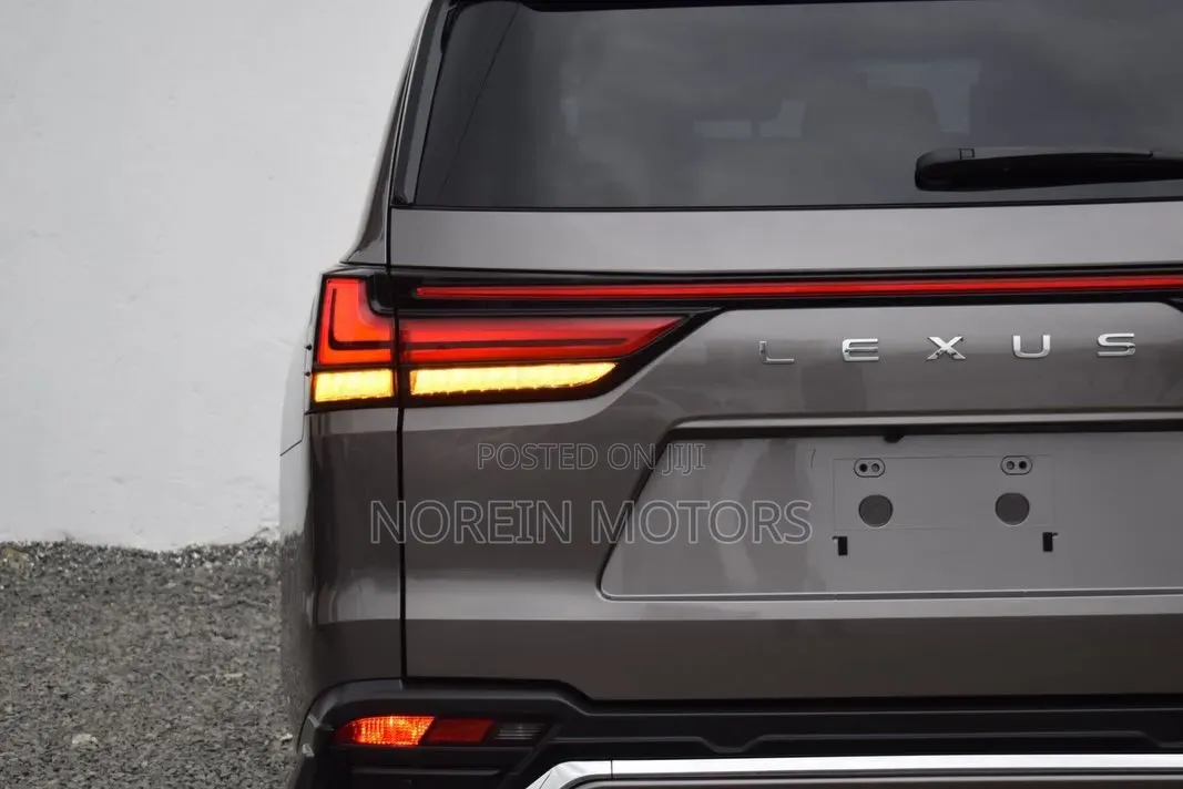 Lexus LX 500d 2022 Gray