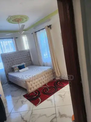 Modern 2 Bedroom With Master en-Suite Tudor