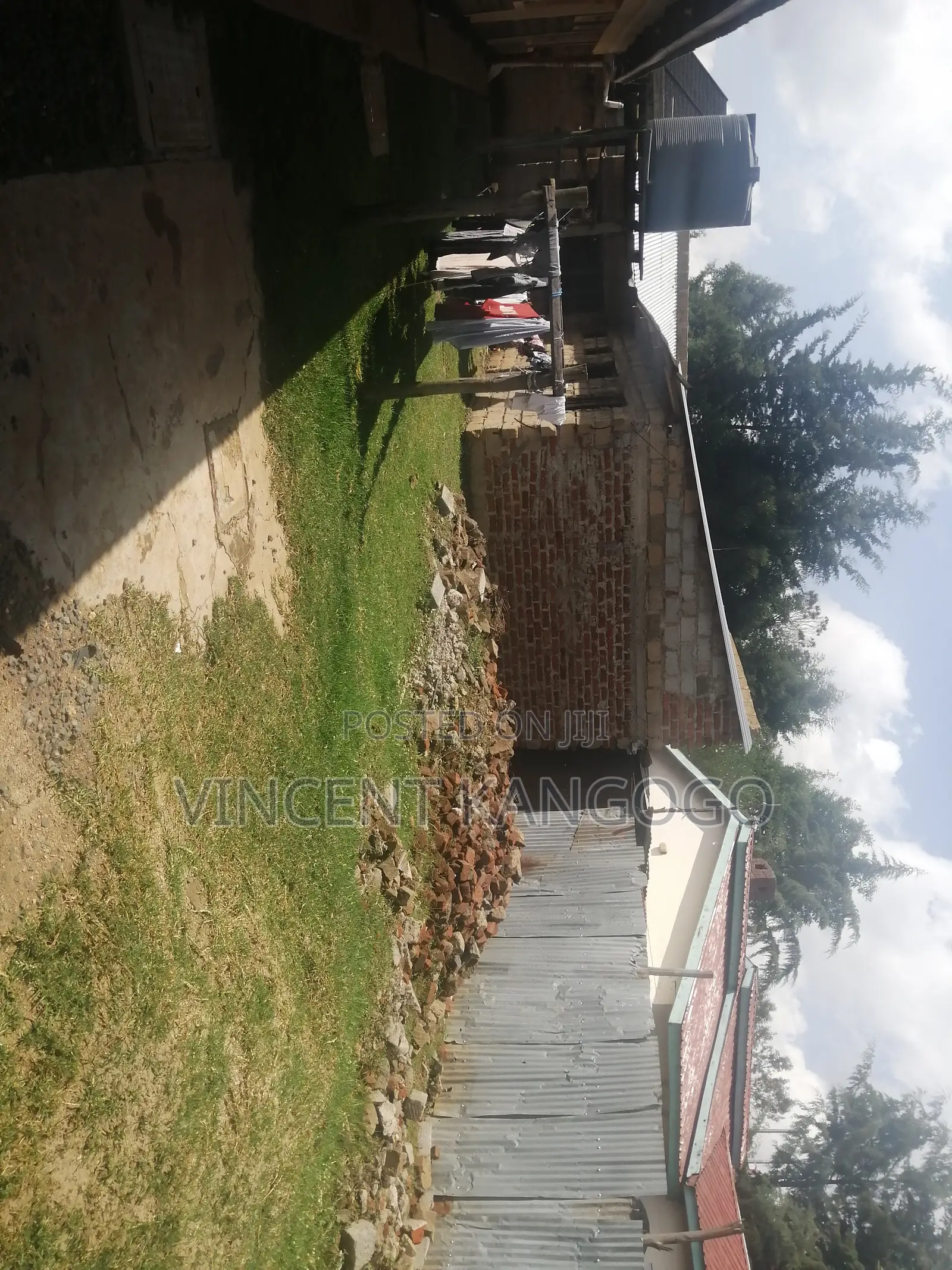 1bdrm Bungalow in Racecourse for sale