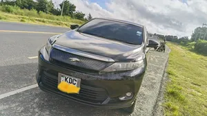 Toyota Harrier 2.0 2014 Black
