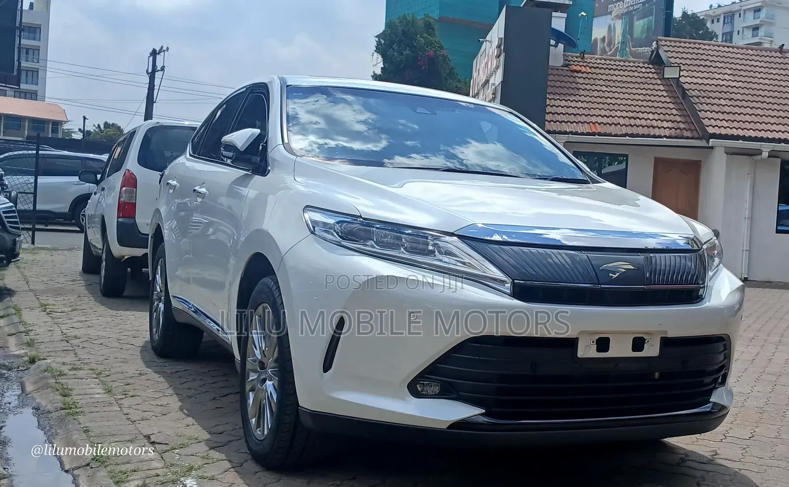 Toyota Harrier 2019 White