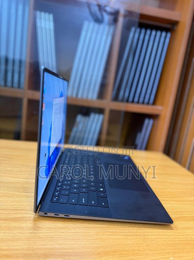 Laptop Dell Precision 5570 32GB Intel Core i7 SSD 1T - thumbnail 2