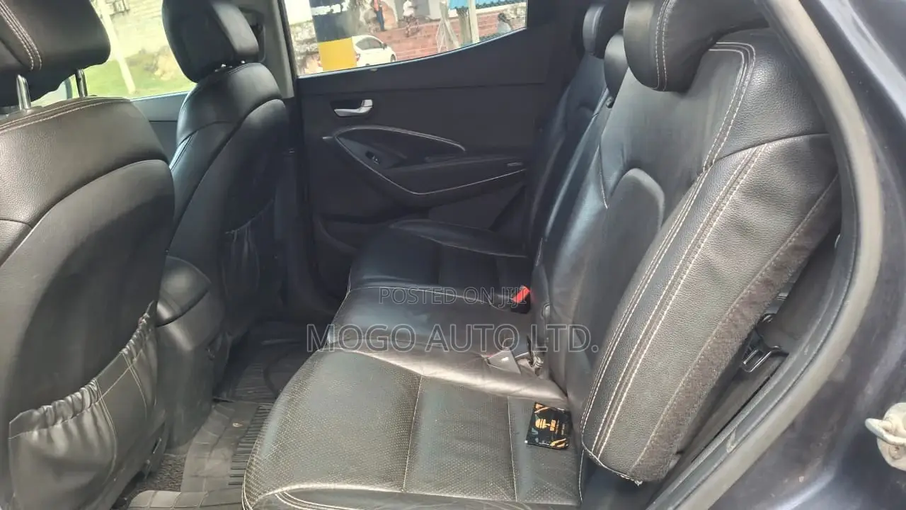 Hyundai Santa Fe 2014 Blue