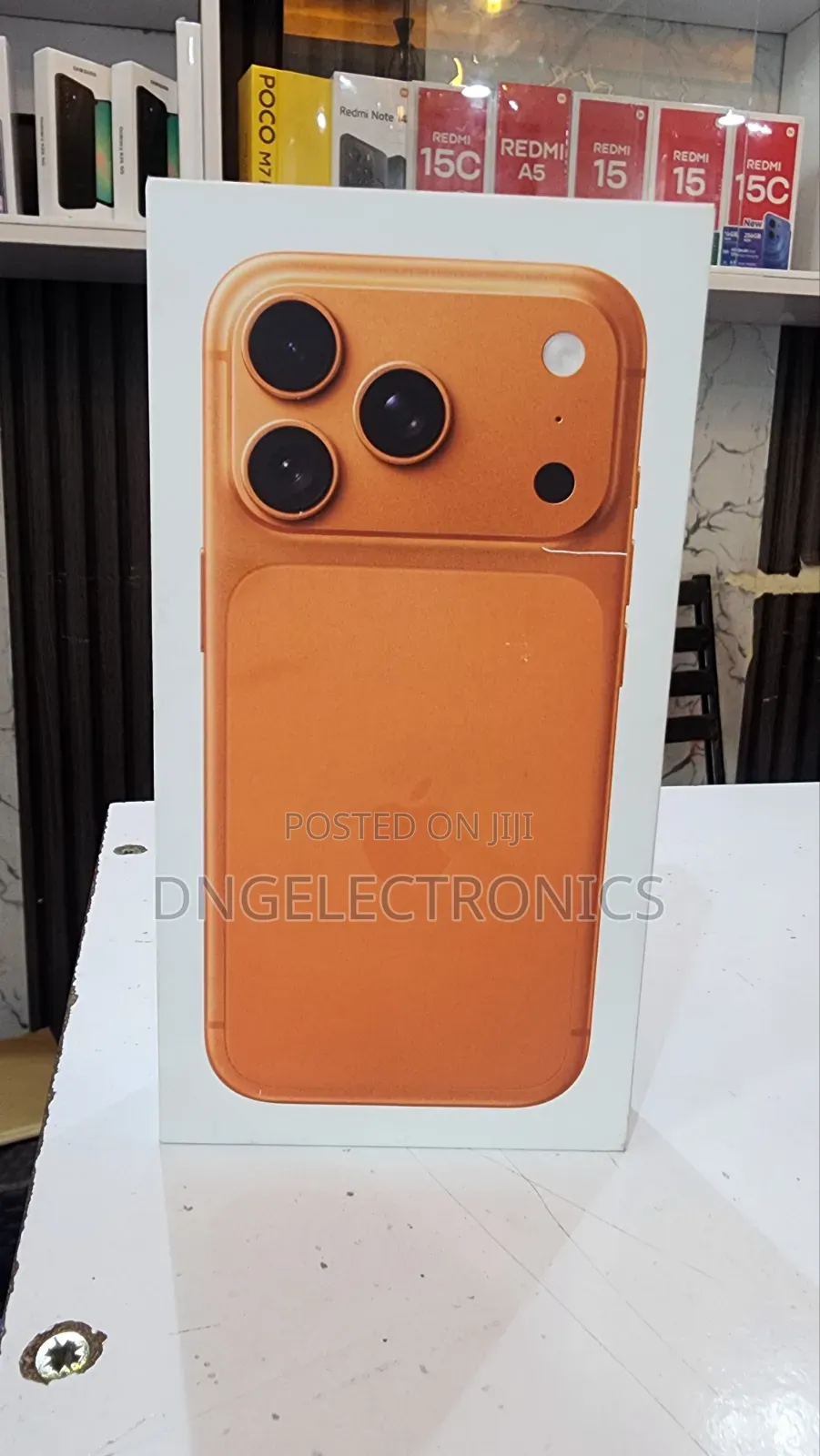 New Apple iPhone 17 Pro Max 256 GB Orange