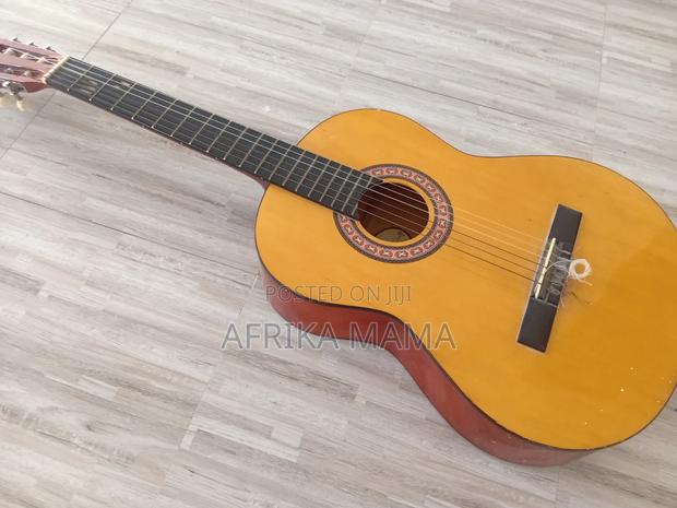Acoustic Brown Guitar - thumbnail 2