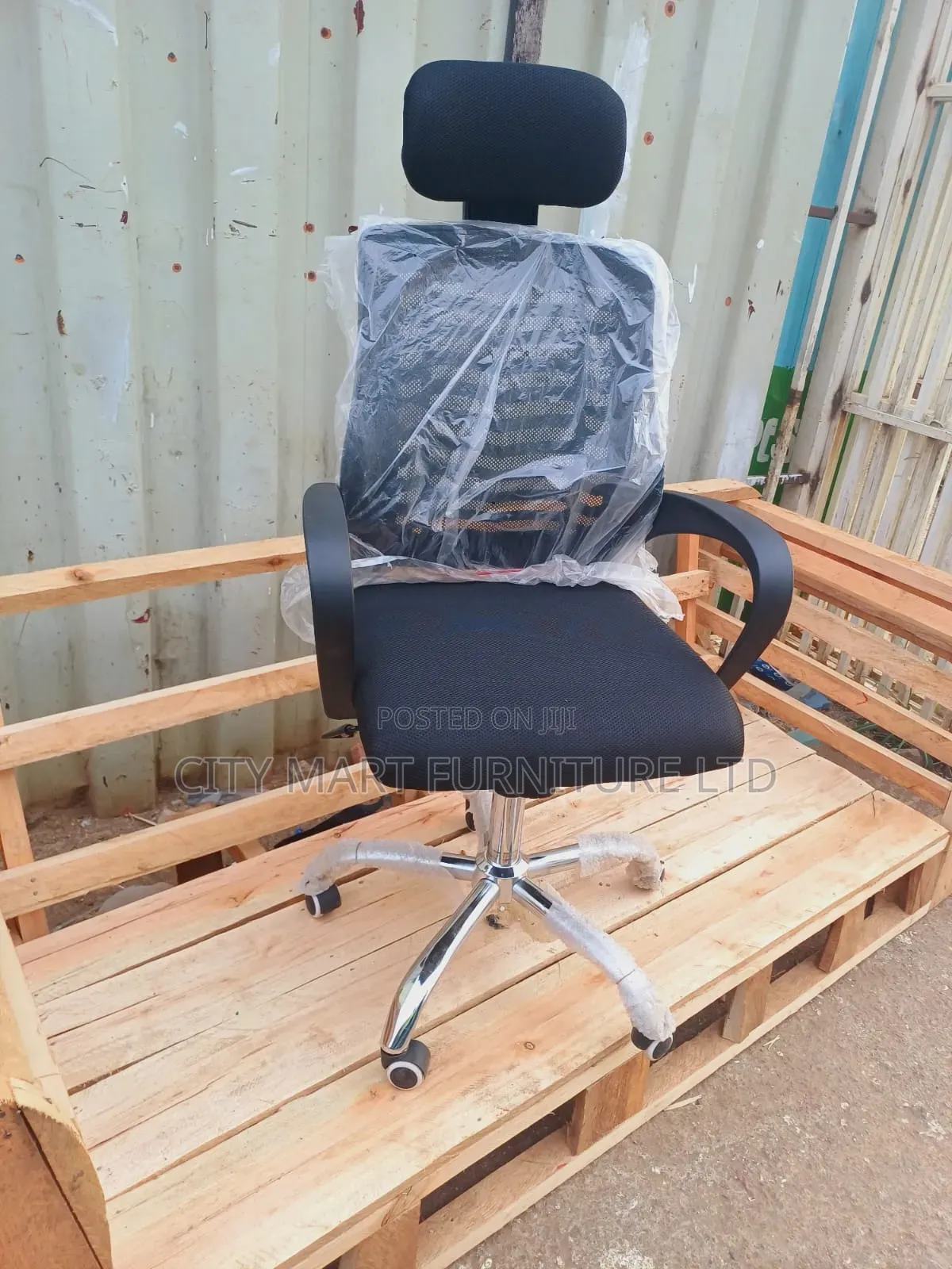 Stable Modern Headrest Office Chairs Offers! 