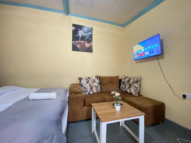 Executive Studios - Dagoret- Kikuyu Road at 2000 - thumbnail 3