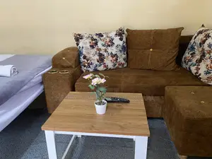Executive Studios - Dagoret- Kikuyu Road at 2000