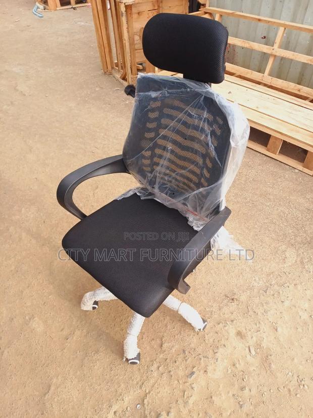 Clean Modern Headrest Office Chairs Offers!