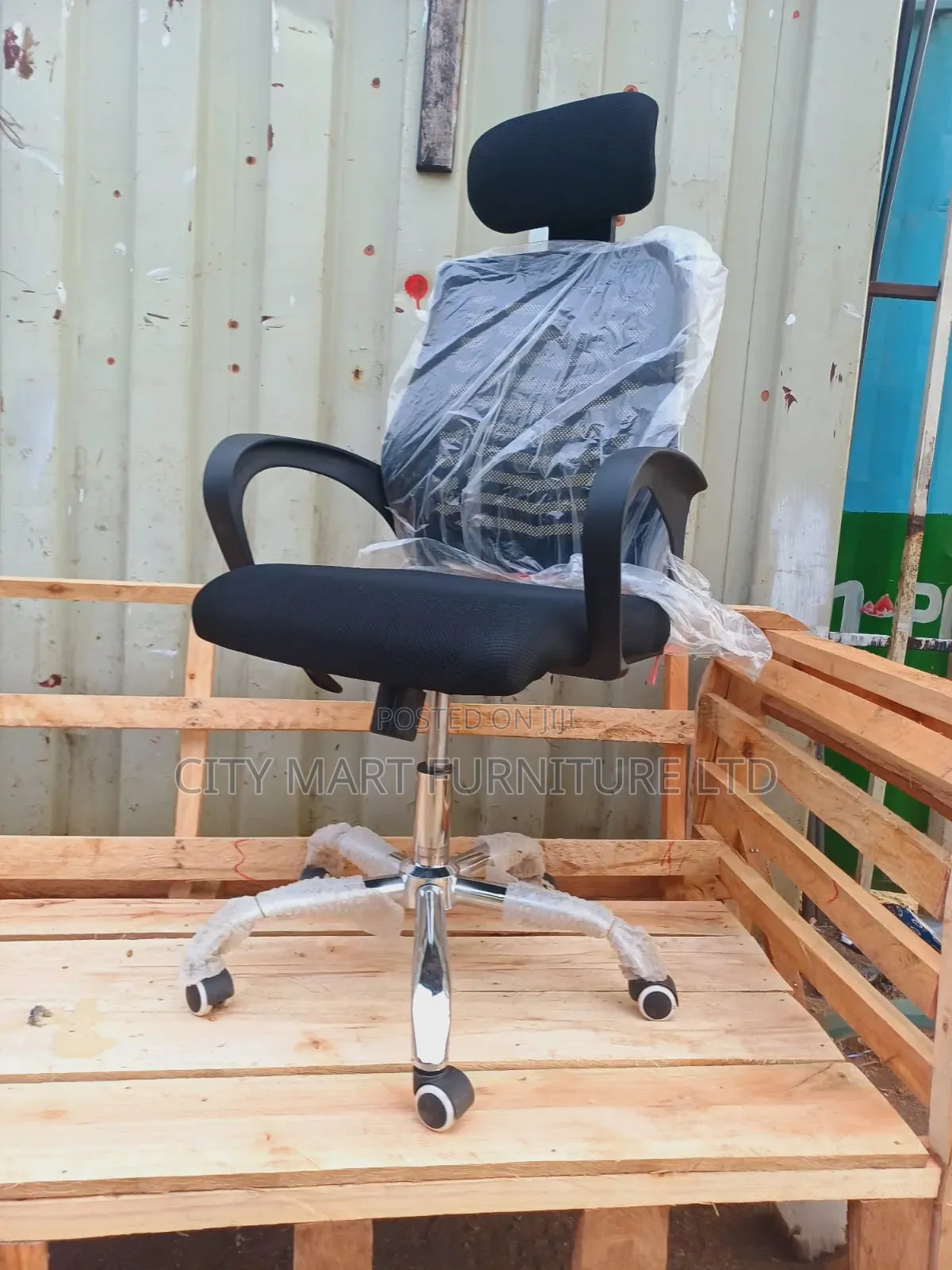 Plush Modern Headrest Office Chairs Offers! 